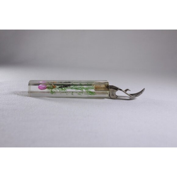 Vintage lucite clear float faux seahorse shells bottle opener tourist souvenir - Picture 12 of 12